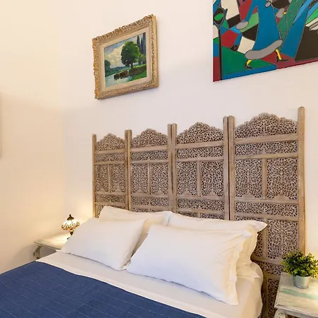 Donna Fortuna Guest house *